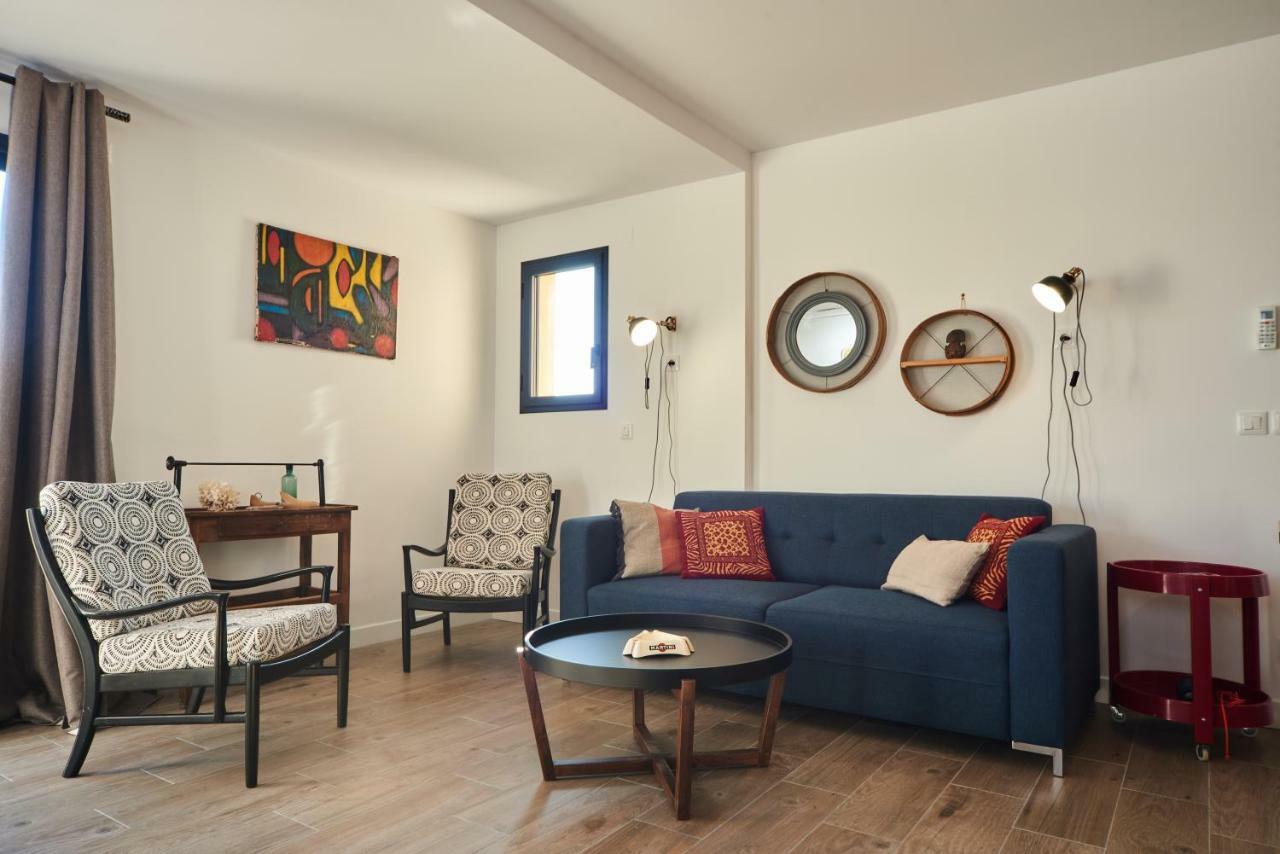 Le Clos Des Foudriers Claira Bagian luar foto