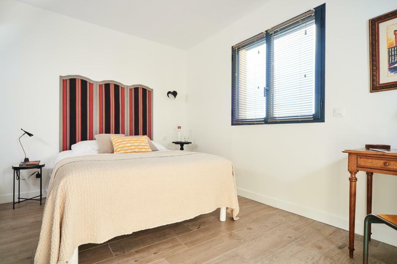 Le Clos Des Foudriers Claira Bagian luar foto