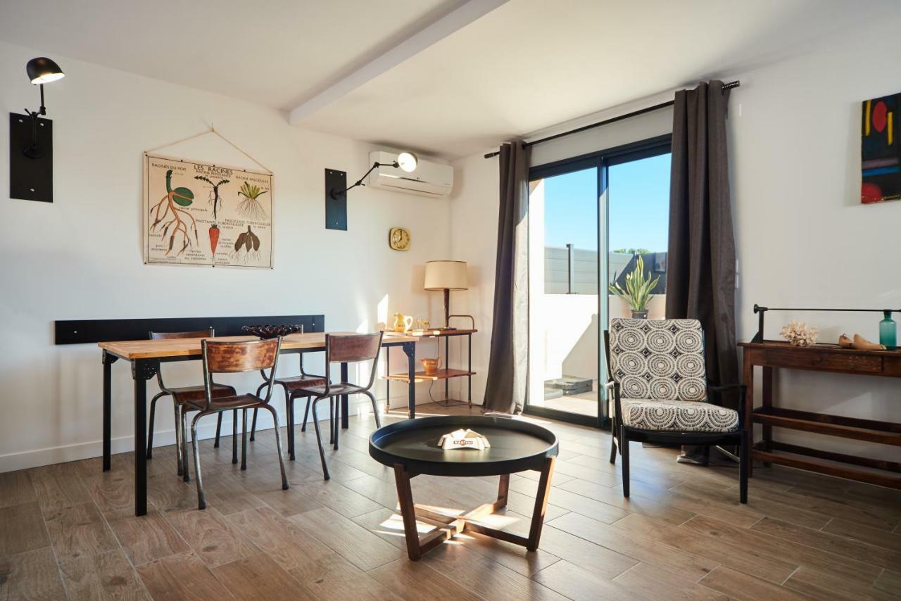 Le Clos Des Foudriers Claira Bagian luar foto