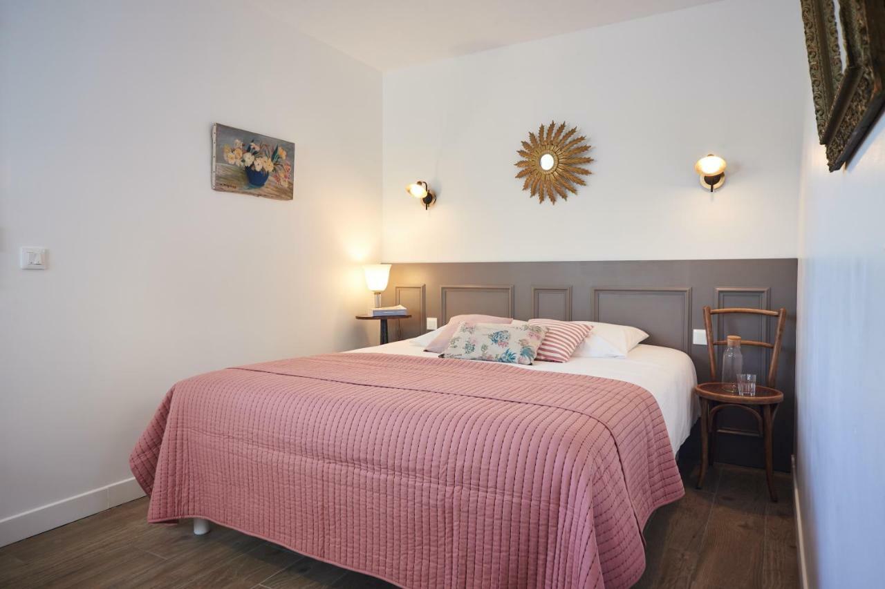 Le Clos Des Foudriers Claira Bagian luar foto