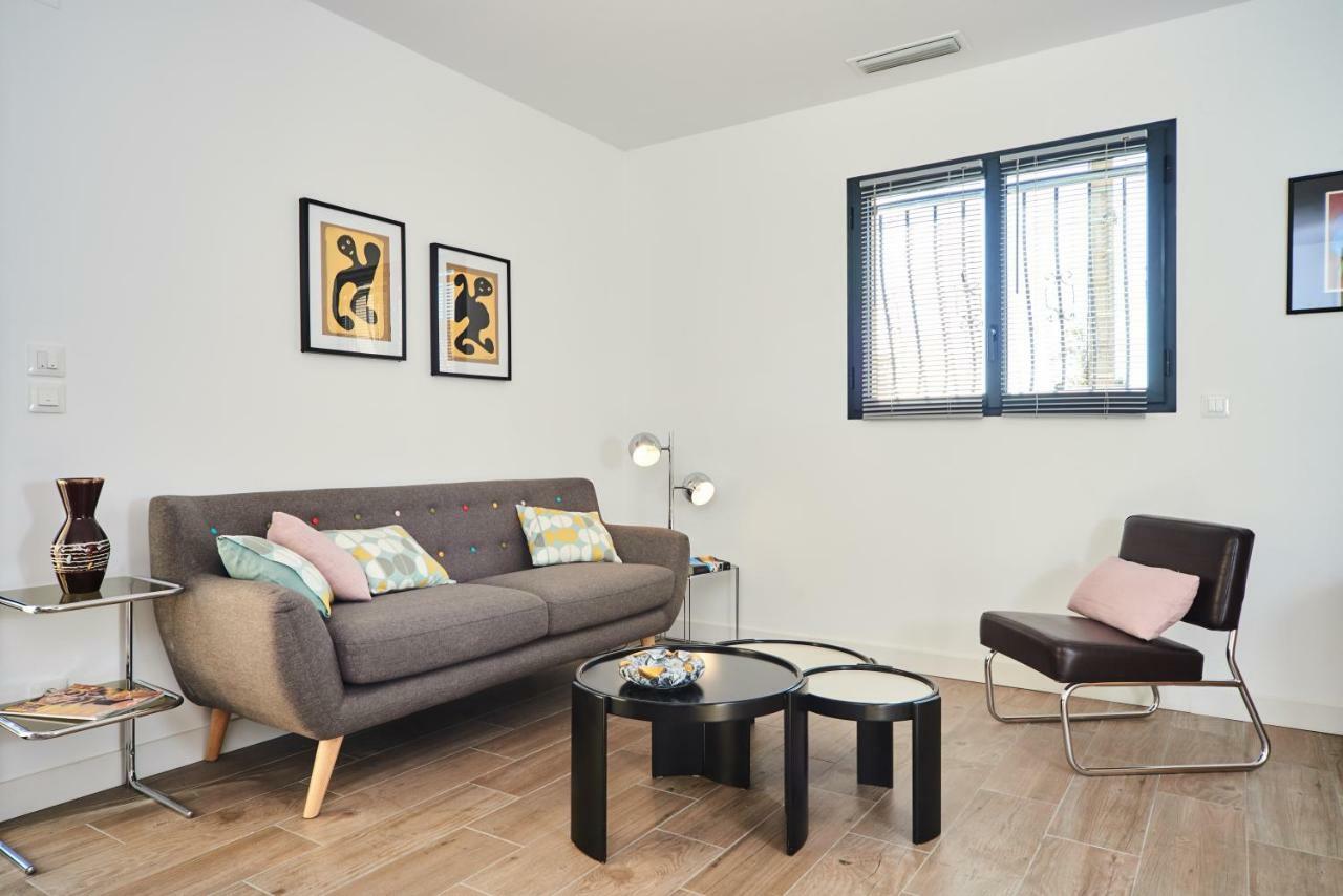 Le Clos Des Foudriers Claira Bagian luar foto